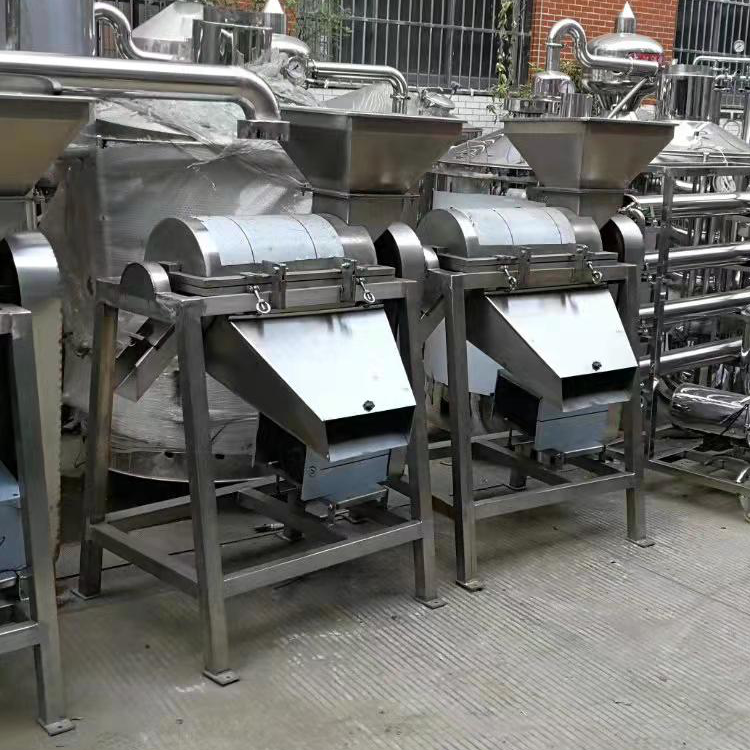 滁州市全椒縣胡總購(gòu)買的水果壓榨機(jī)已打包發(fā)貨！